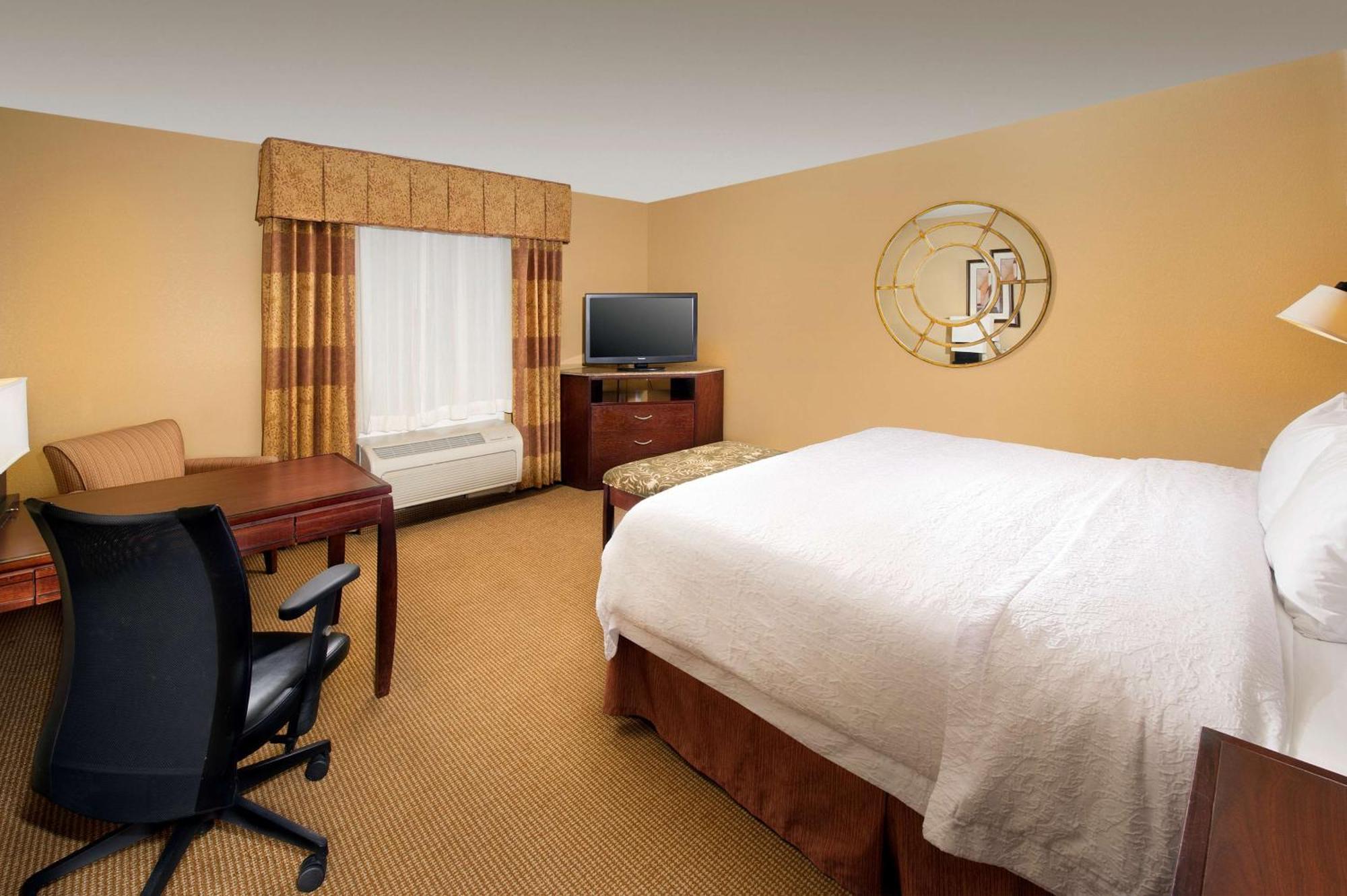 Hampton Inn And Suites San Antonio Airport מראה חיצוני תמונה