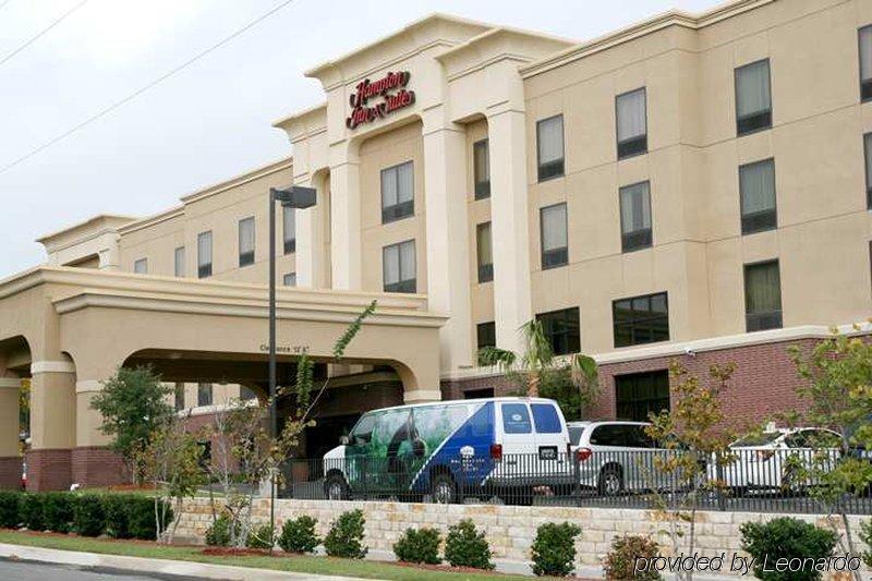 Hampton Inn And Suites San Antonio Airport מראה חיצוני תמונה