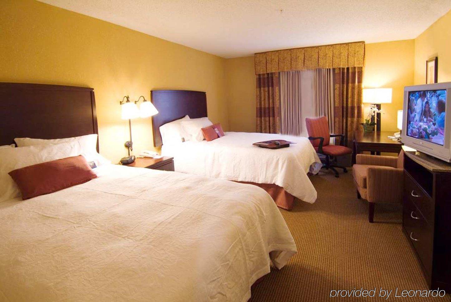 Hampton Inn And Suites San Antonio Airport חדר תמונה