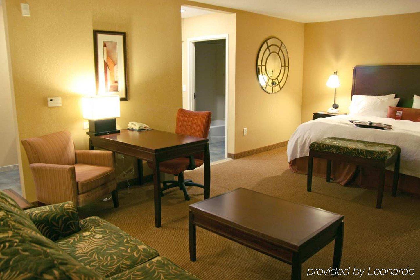 Hampton Inn And Suites San Antonio Airport חדר תמונה